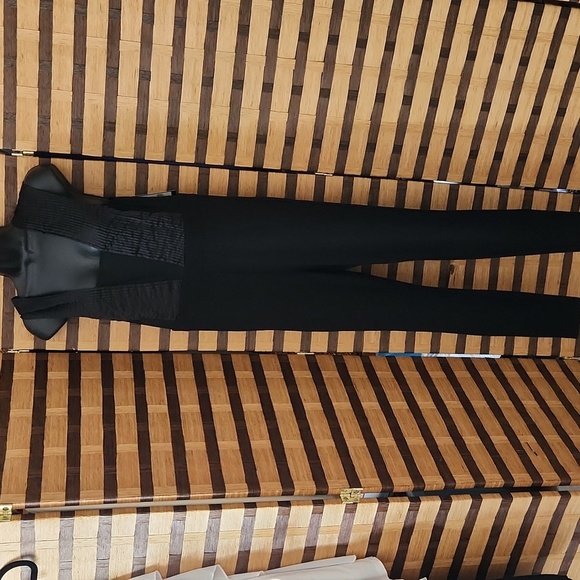 NWT!! Bebe catsuit zip back open back - Picture 3 of 12